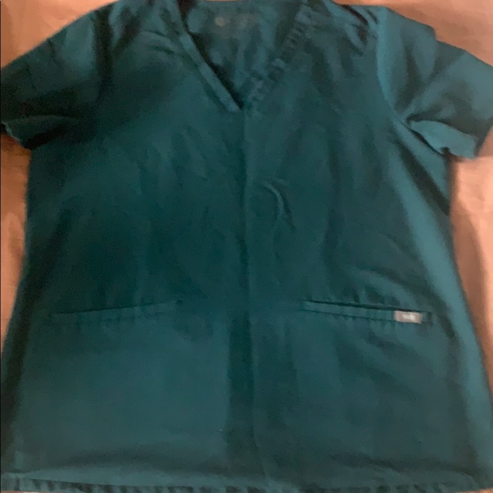 Figs two pocket scrub top